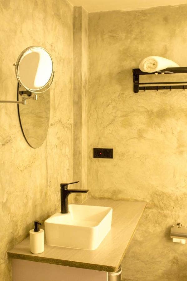 Silver County Hotel, Fuvahmulah - Maldives Bagian luar foto