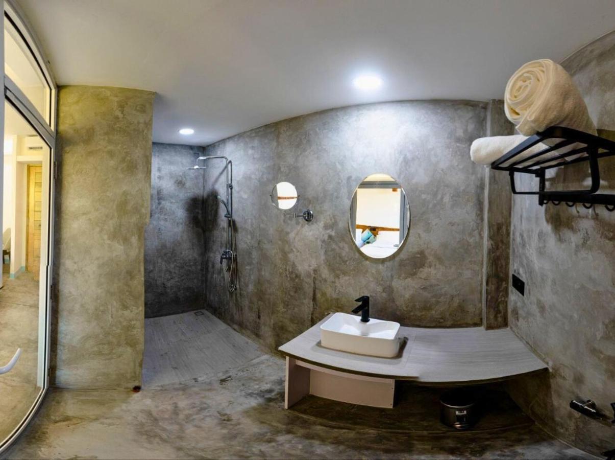 Silver County Hotel, Fuvahmulah - Maldives Bagian luar foto